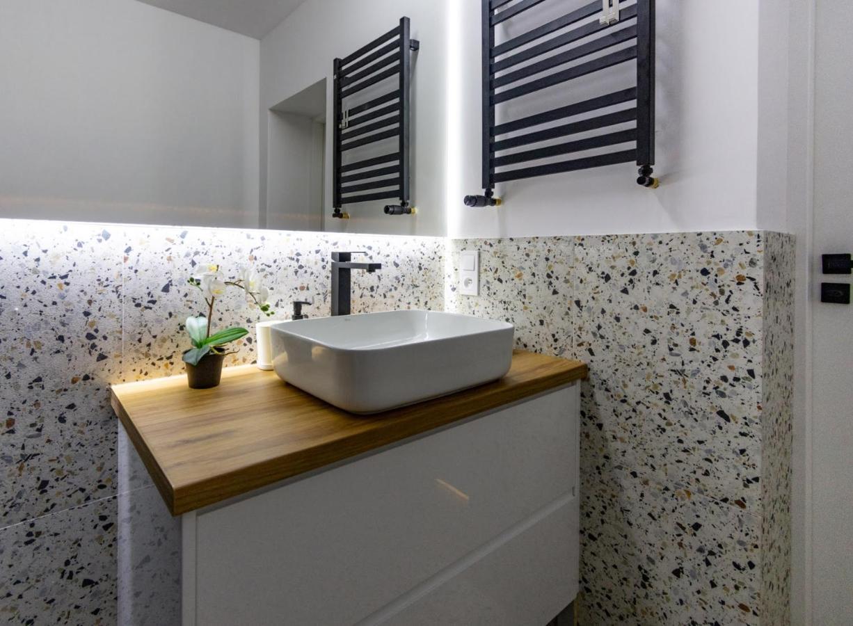 Apartamenty Ktw Katowice Exteriör bild